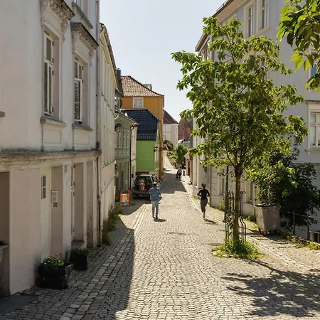Dinbnb I 600m To Bryggen & 100m To The Mountain Hikes *