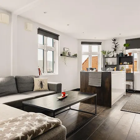 Dinbnb I 600m To Bryggen & 100m To The Mountain Hikes Bergen
